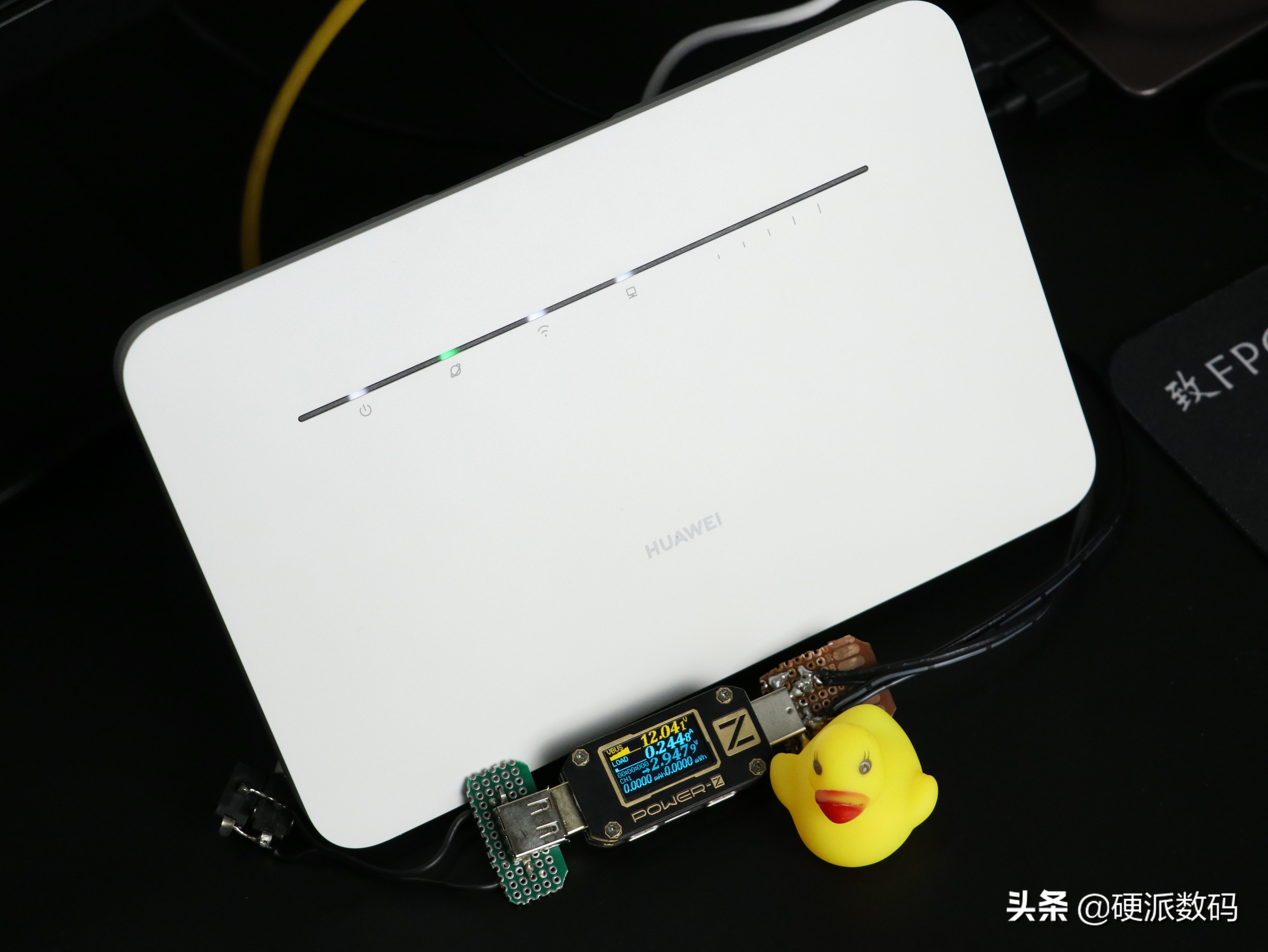 华为4g路由2pro开箱评测与拆解,华为旗下的4g路由2pro测评