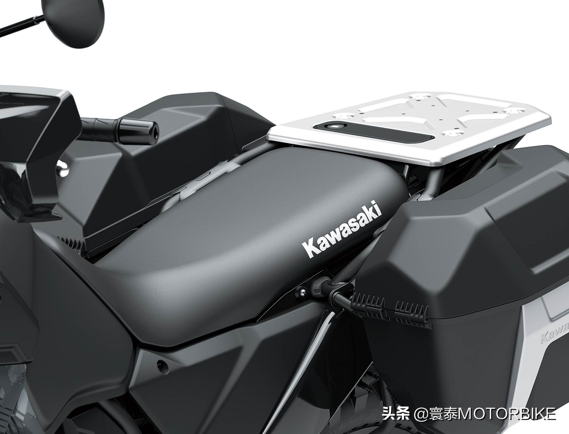 川崎KLR650“重装”回归！成为大单缸拉力车阵中一枝独秀