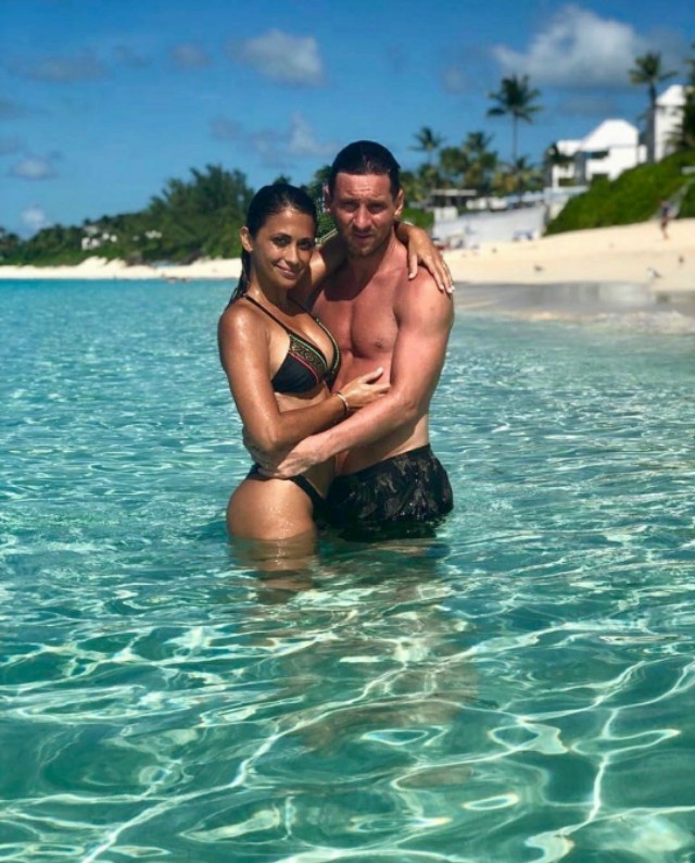 安东内拉见证了梅西一路的艰辛,梅西安东内拉看梅西