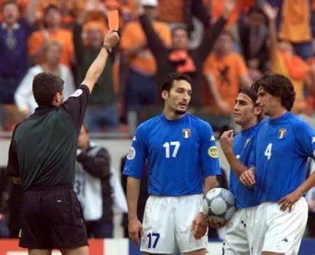 2000年欧洲杯记忆：橙色郁金香的点球之殇，以及法兰西傲笑群雄