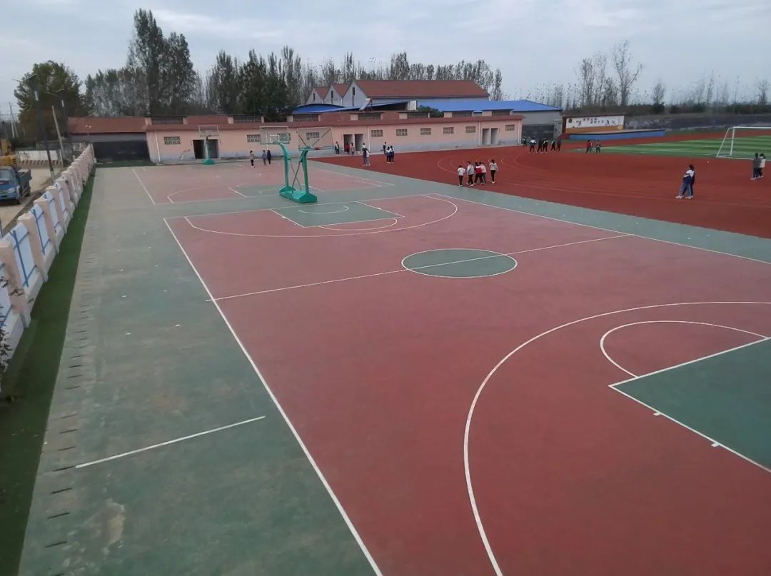 办人民满意的教育学校幼儿园,改善乡村学校环境