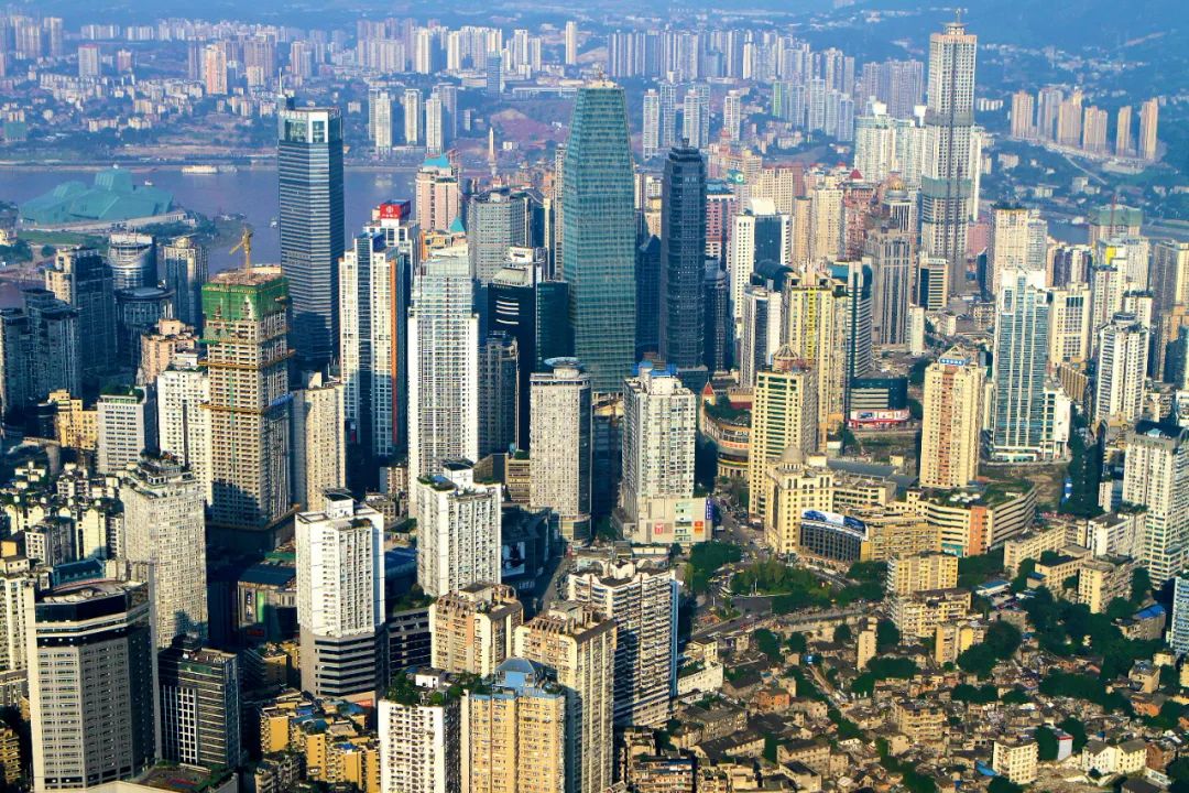 我们用25张图，去拆开8.2402万平方公里的重庆