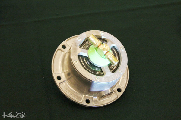 胎压监测能自动给轮胎充气吗,轮胎胎压怎样自己动手放气