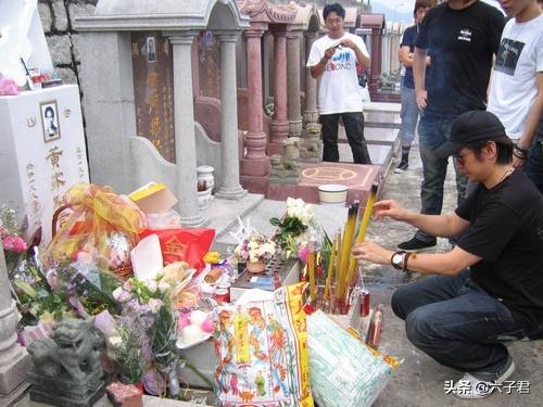 beyond叶世荣现状,beyond叶世荣年轻时照片