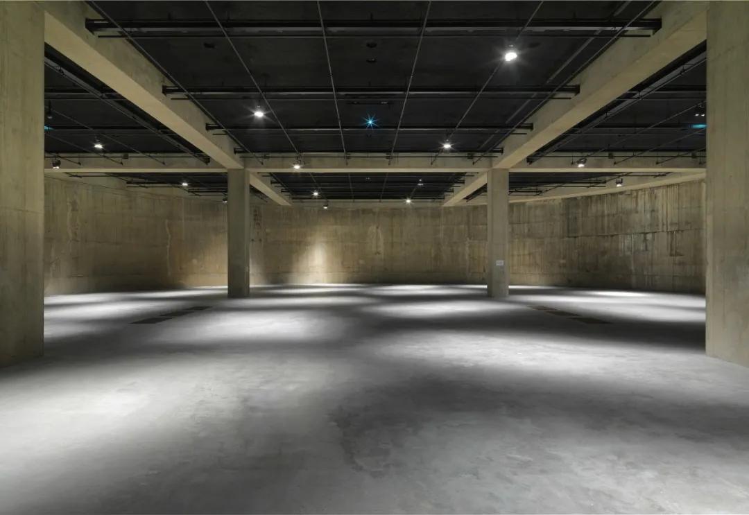 行为艺术到底是什么,通俗点讲什么是行为艺术