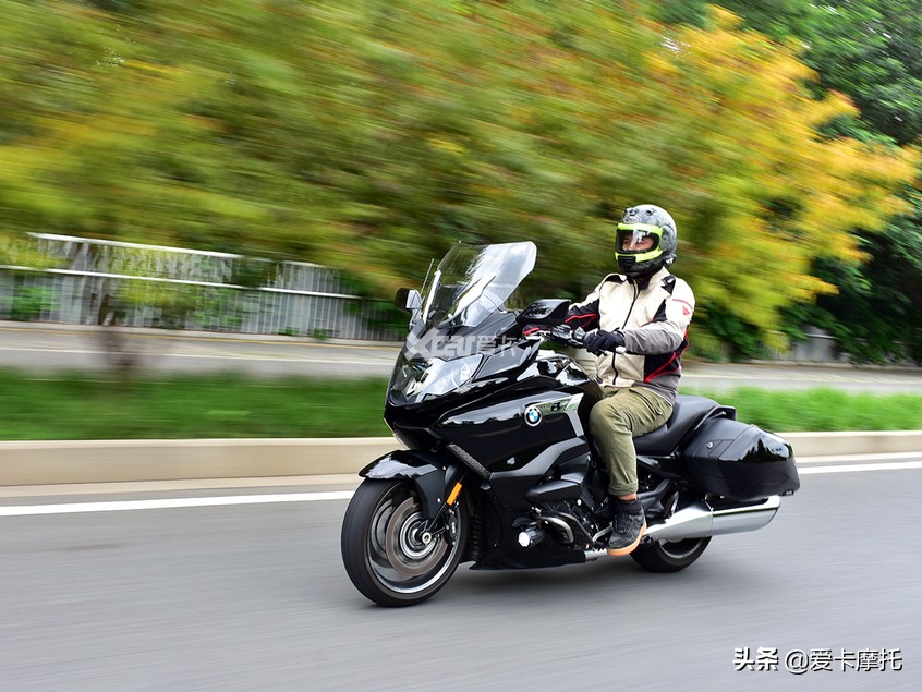 宝马k1600b和哈雷公路滑翔,哈雷k1600