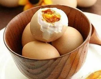7天做出好吃的咸鸡蛋,咸鸡蛋怎样做又快又好吃