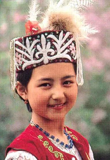 厄瓜多尔少数民族服饰,中国少数民族传统服饰