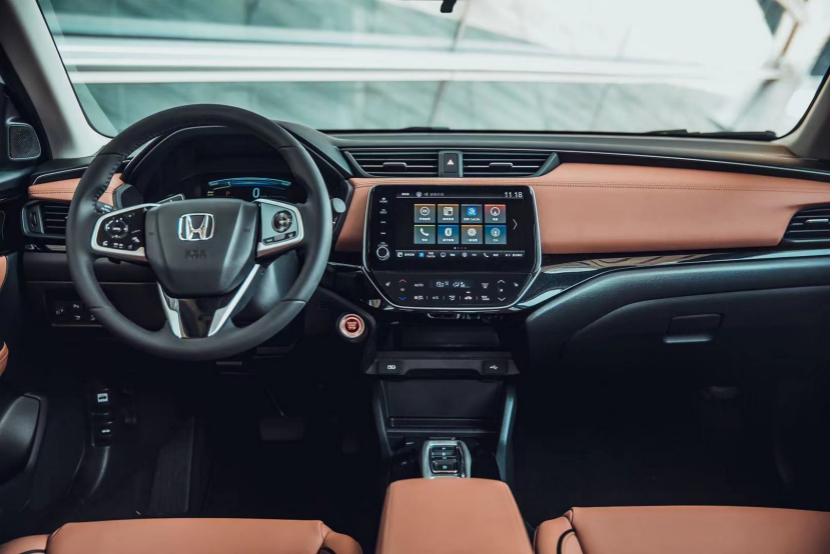 广汽本田凌派四缸试驾视频,广汽本田凌派试驾15款