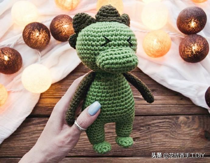 最简单的毛线玩偶钩织,简单好看的毛线钩织玩偶