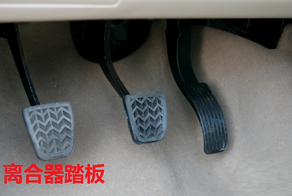 起步踩离合器如何避免熄火,起步熄火怎么练都要熄火