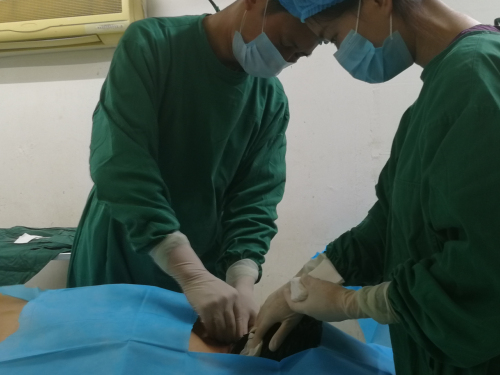 贵州残联关爱脑瘫患者的视频,医者仁心医治更多的患者