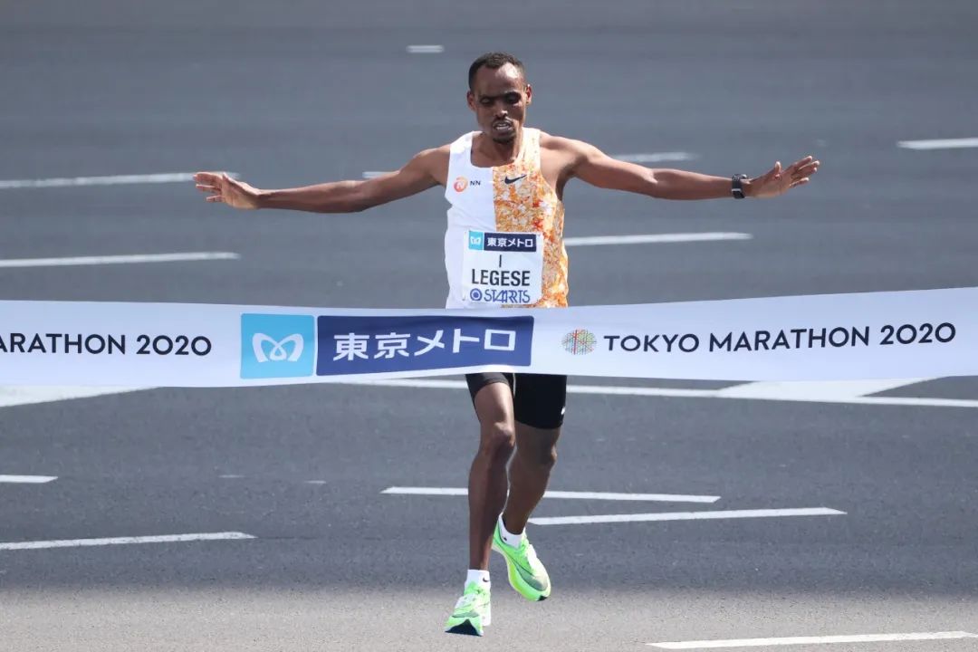 穿什么鞋跑步不磨脚,稳定性好又轻的跑鞋