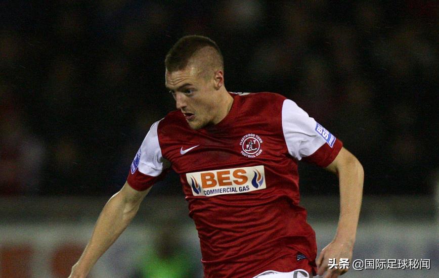 英超历史最年轻进球球员,英超大器晚成的足球运动员