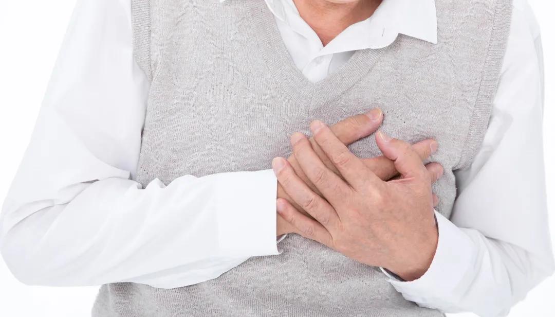 口腔溃疡维生素b2买什么样的,嘴唇干裂和口腔溃疡吃维生素b2