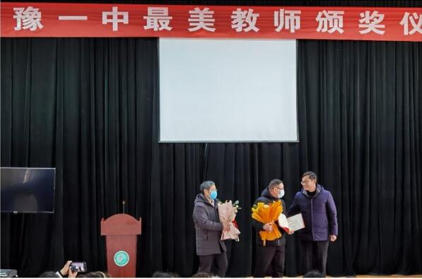 教师楷模张桂梅照片,最美教师张桂梅事迹