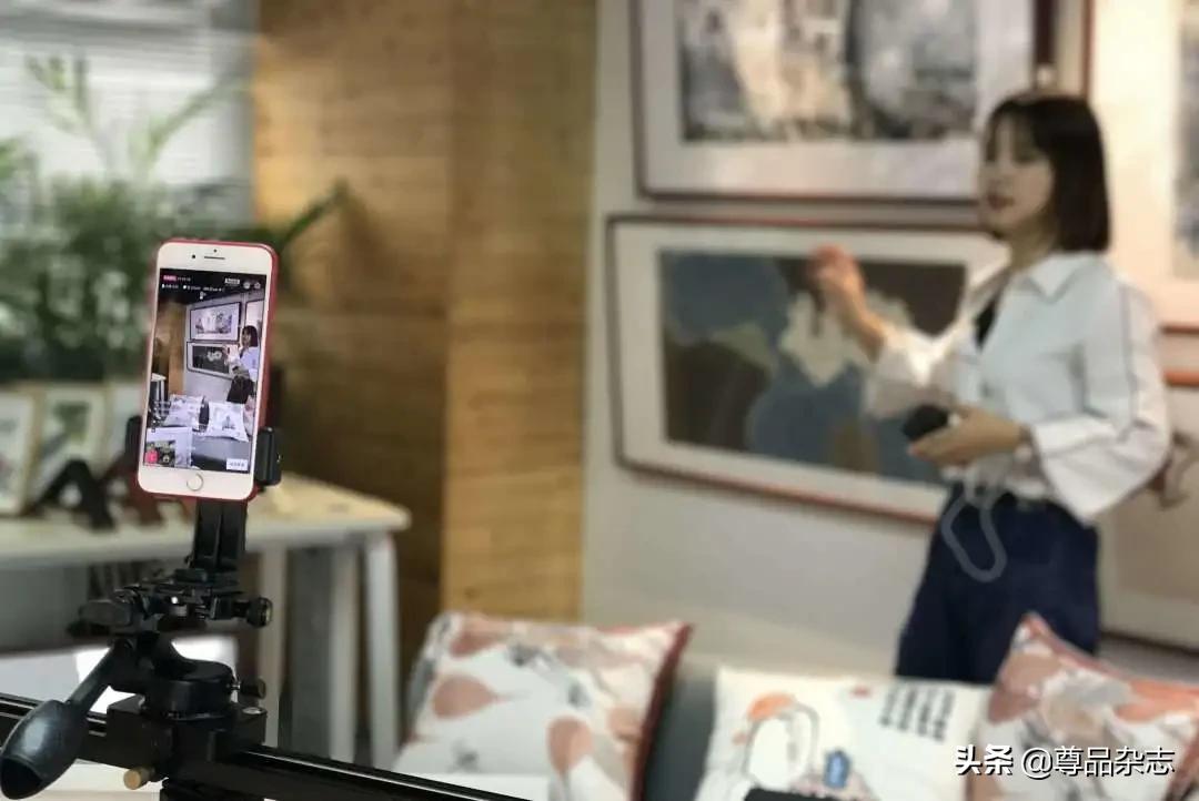 疯狂爆单直播带货,疯狂直播间现场直播卖货