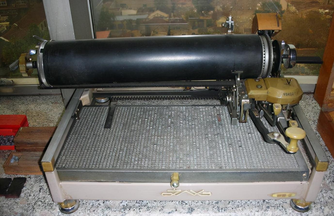 修钢板，修钢笔，修成一个占有率达7成的文印帝国，不服都不行