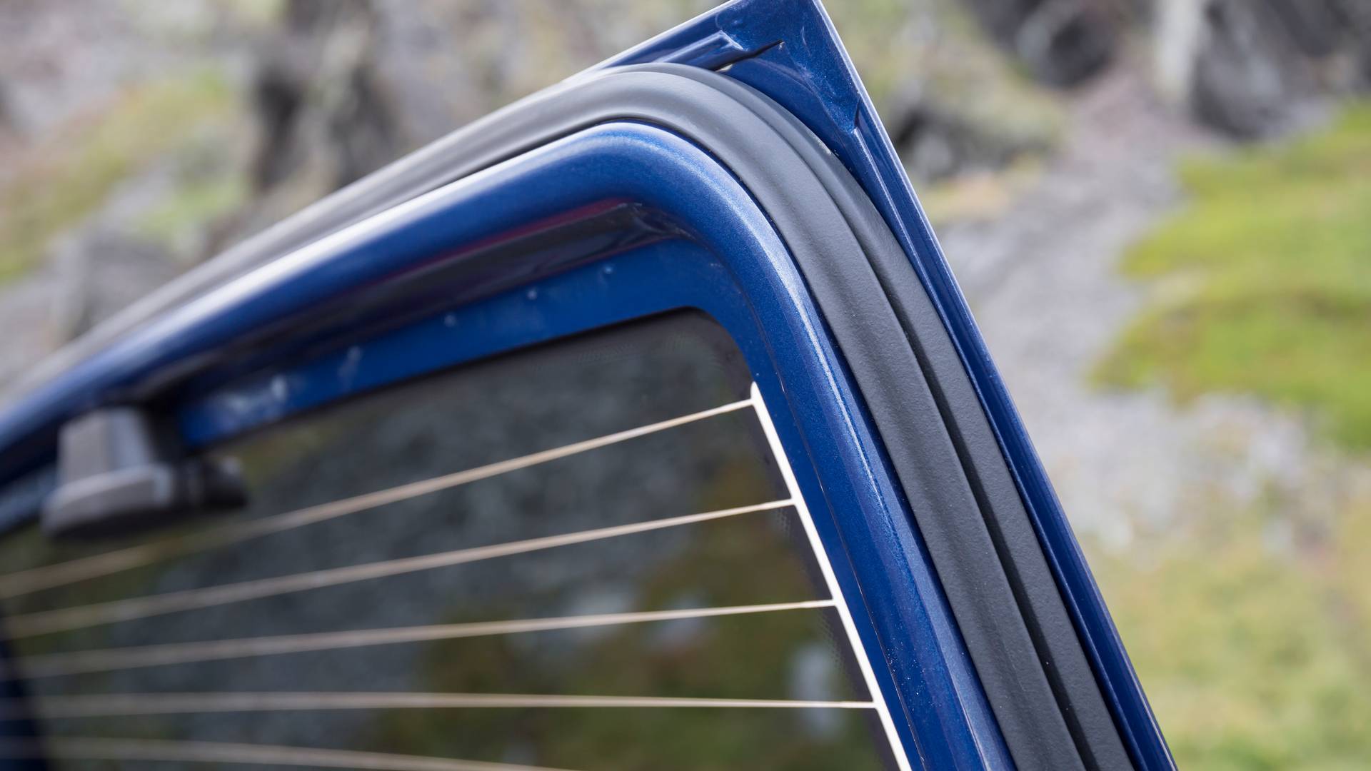 都说俄罗斯汽车是“工业垃圾”,这款车试驾过后还真不是