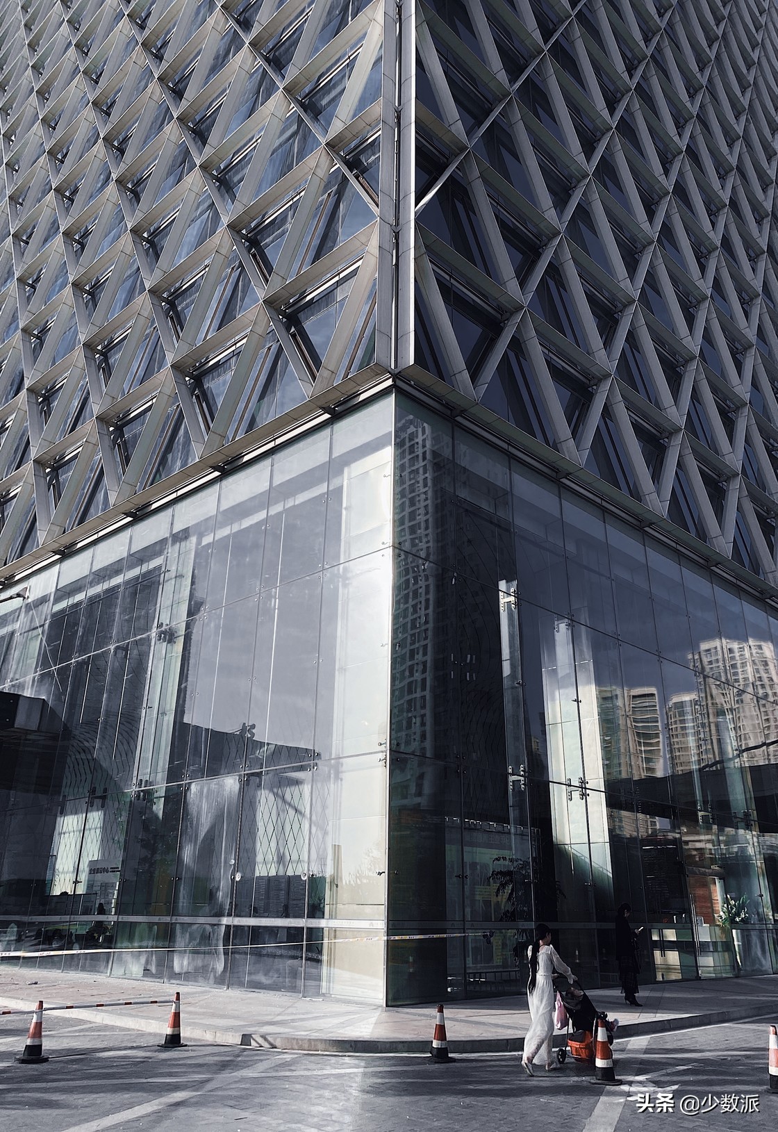 iPad是「无用的玩具」?用了一年,它为我打开了另一个世界