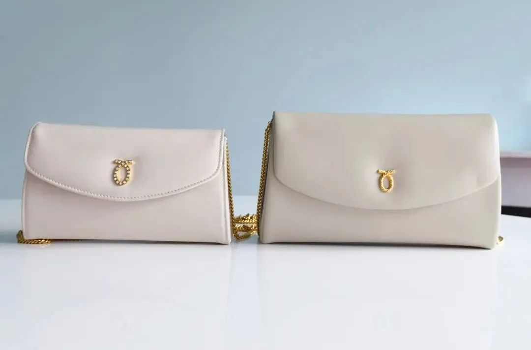 英国女王拿过的包包,英国伊丽莎白女王二世包包