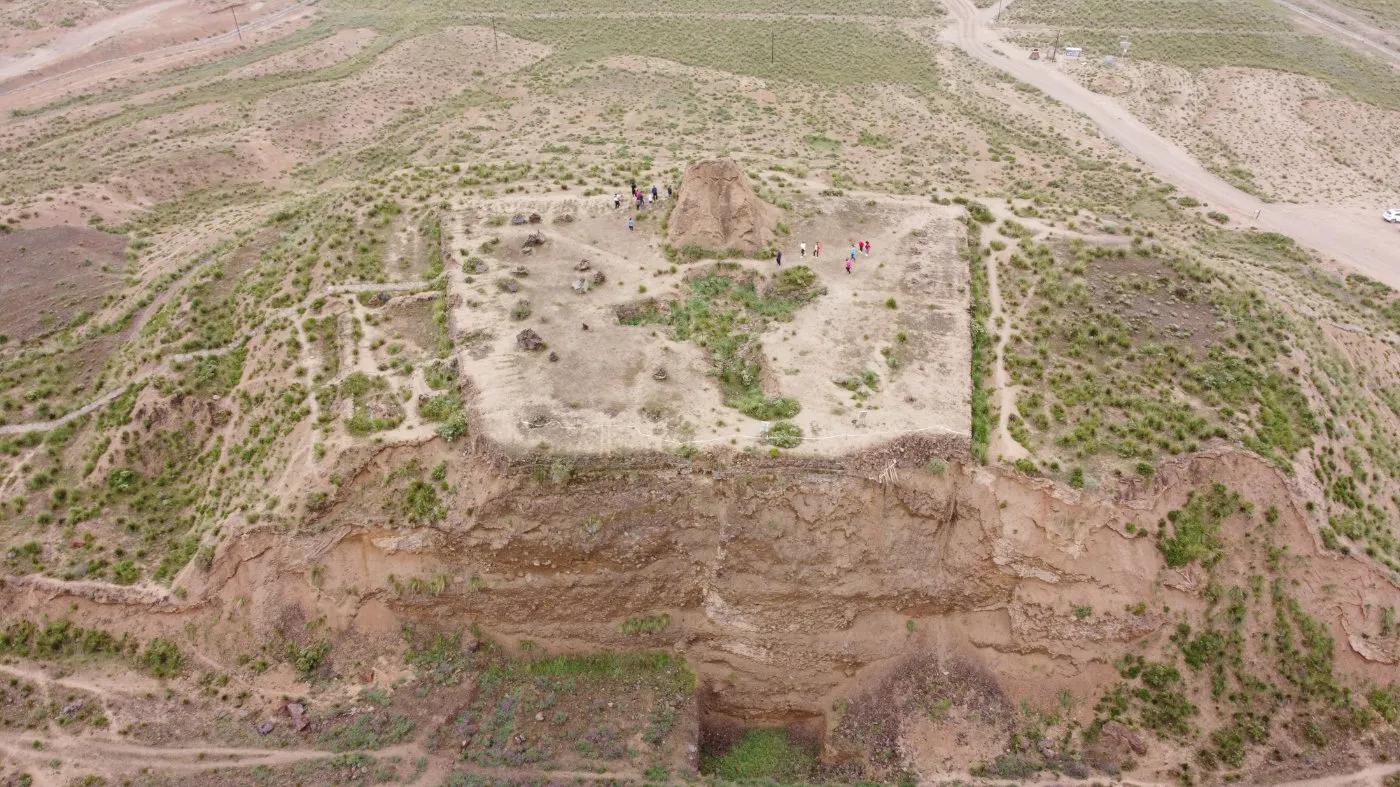 鬼吹灯九层妖塔是谁的墓,鬼吹灯里有两座九层妖塔