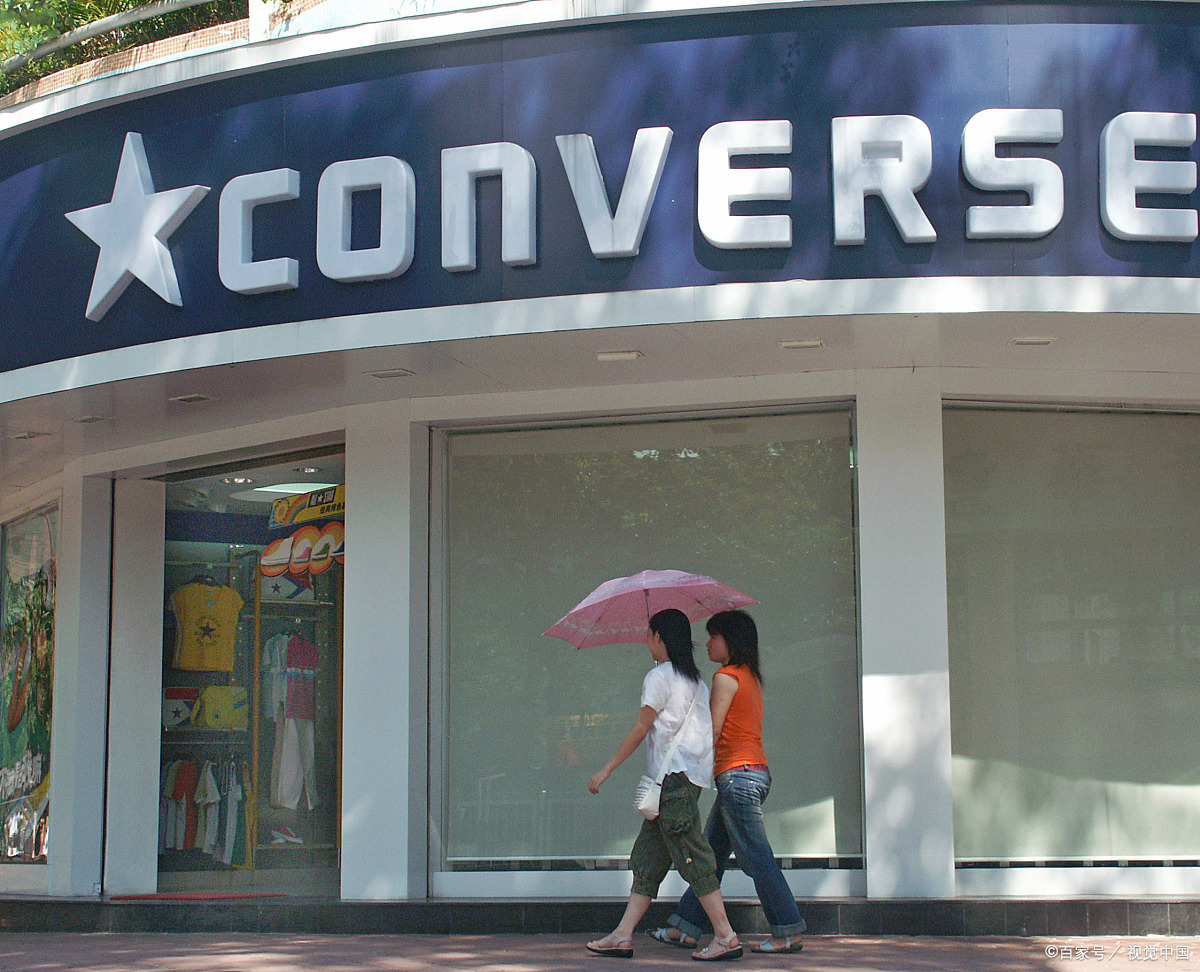 匡威是帆布鞋的鼻祖吗,匡威最早的帆布鞋款式