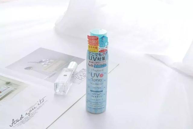 这个防晒喷雾有点豪！砸了几十万到李佳琦直播间，就为了冒个头