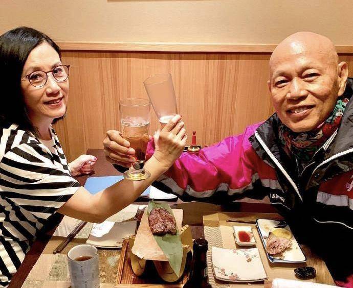 罗家英汪明荃婚后返港,罗家英汪明荃21年步入婚姻