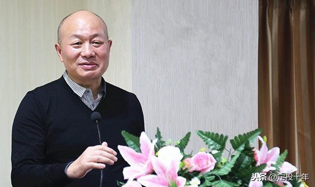 自己是红绿色盲，却开医院给别人治眼睛，还身价317亿上了富豪榜