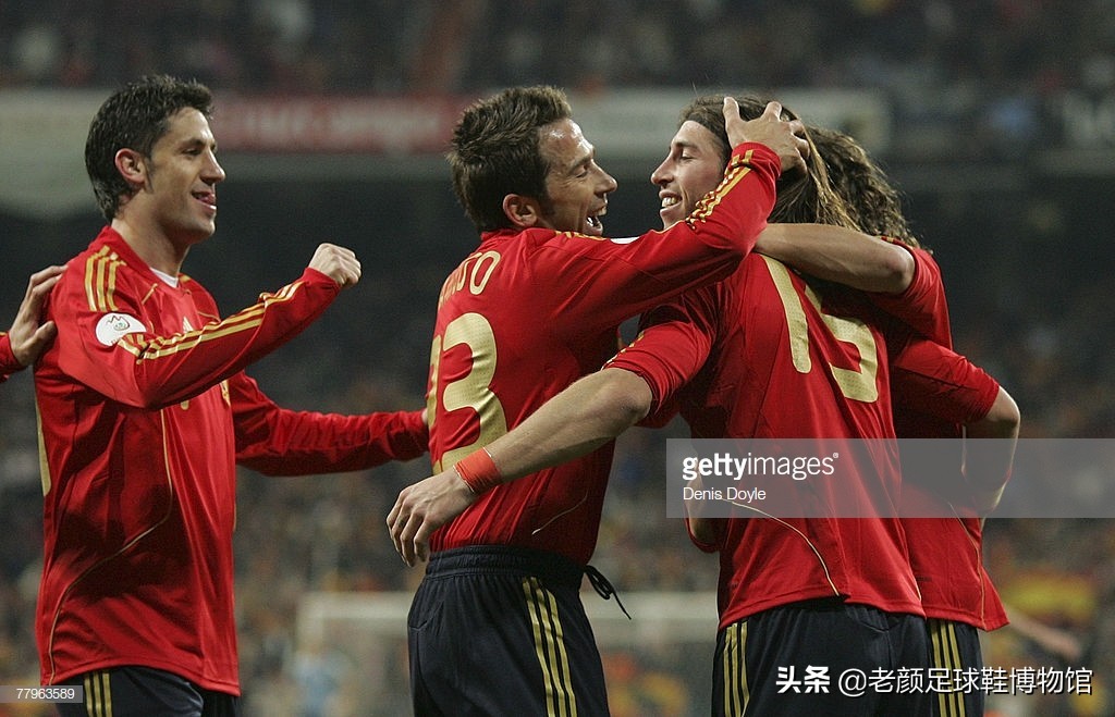 武磊二十四号球衣照片,武磊西班牙人7号球衣特写