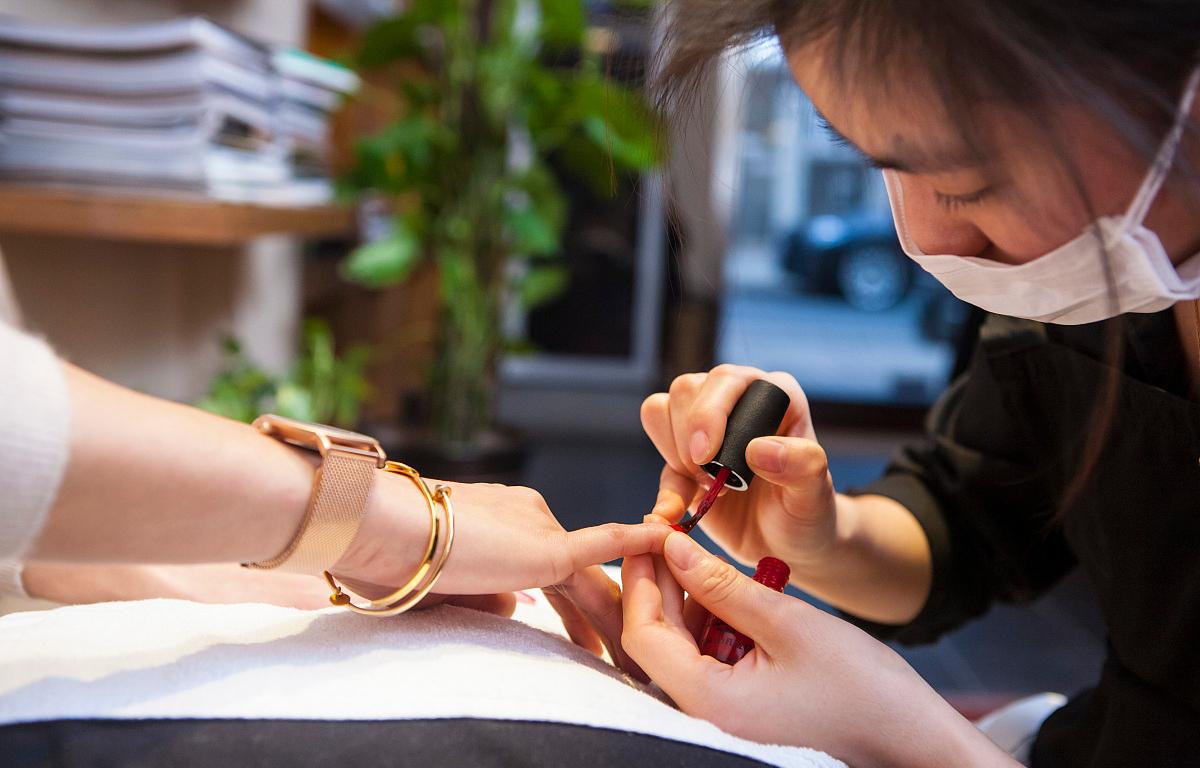 现在年轻人创业适合做什么项目,未来适合普通人创业的小项目