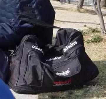 在商店买到假货怎么办,论我们那些年买的假货