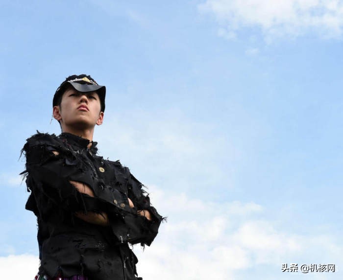 “爱”,“热血”与“永不言弃”:这就是《应援团》的故事