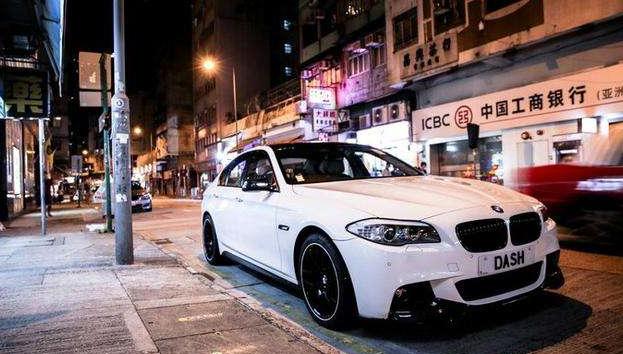 为什么香港大街上的车都好看,在香港街头都能看到什么车