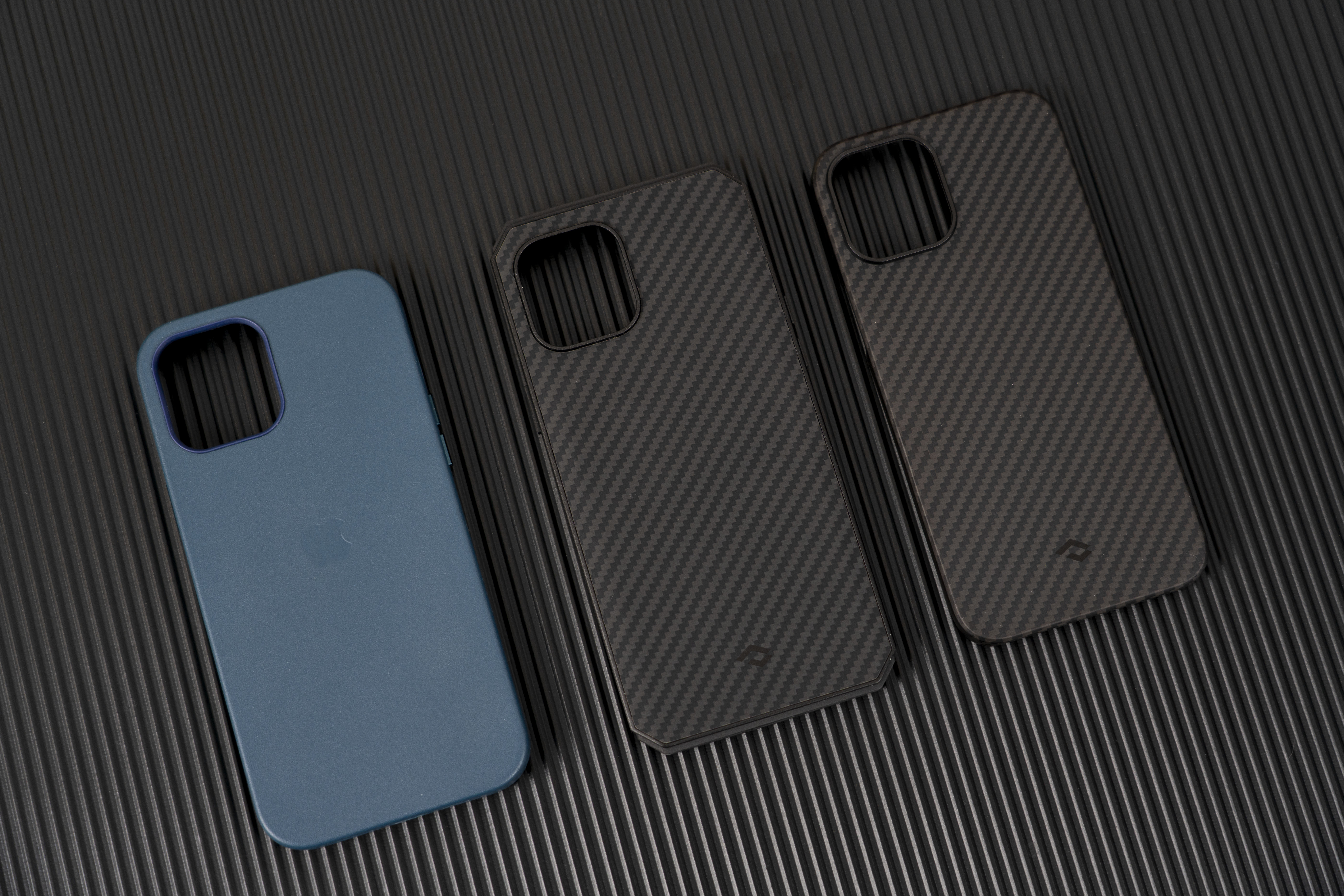 pitaka半包手机壳跌落测试,pitaka日落手机壳防摔测试