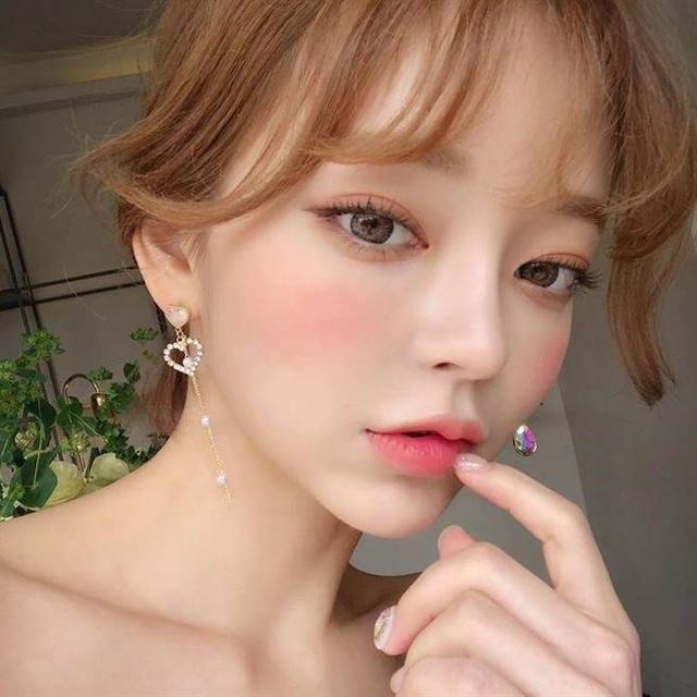 口红沾杯掉色解决方法,口红掉色沾杯两个方法有效处理