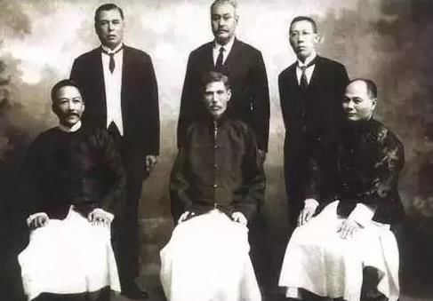 赌王何鸿燊逝世史,赌王何鸿燊逝世传奇背后的故事