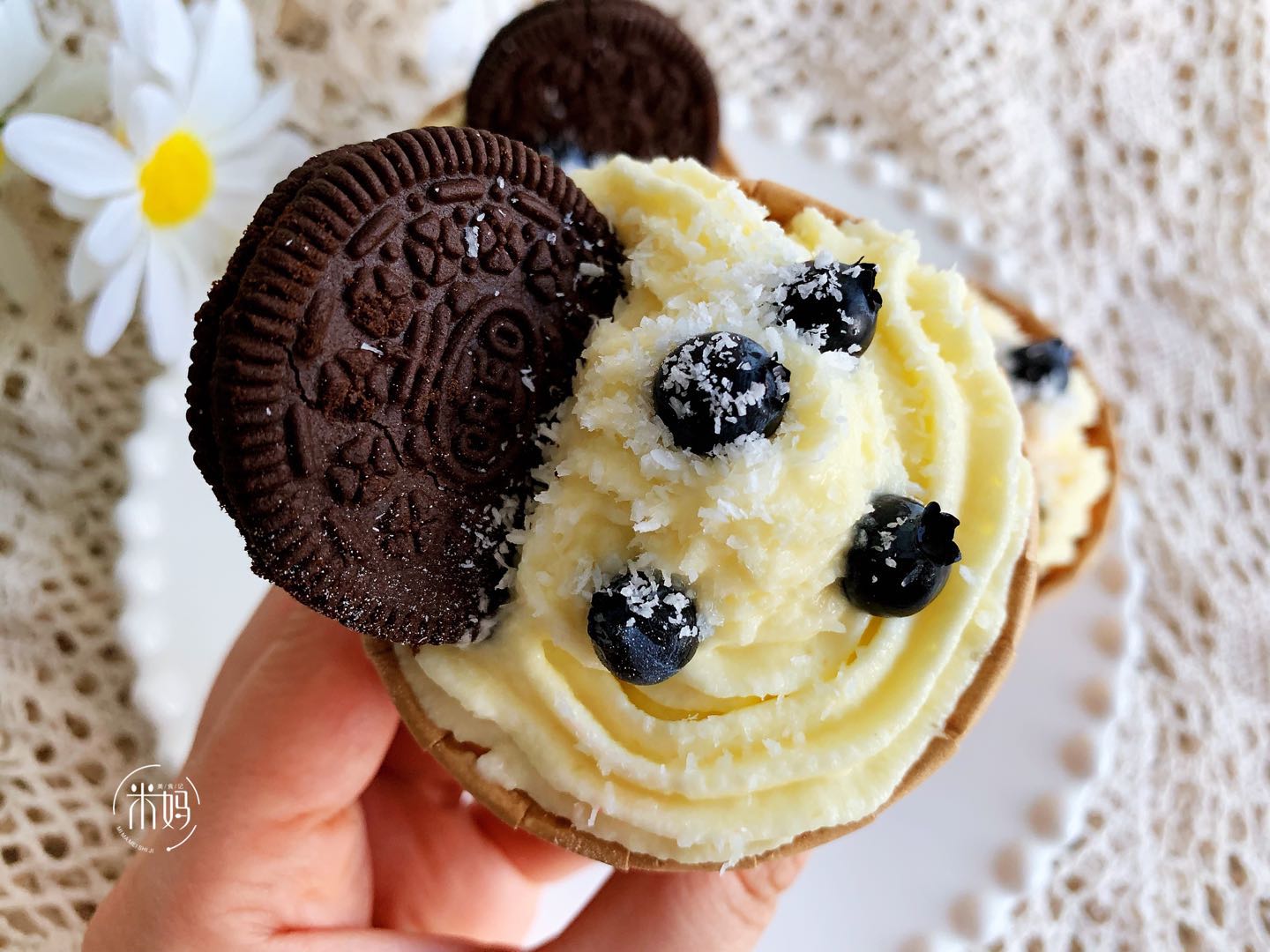 教你一招自制纸杯蛋糕,自制纸杯蛋糕做法烤箱家庭版