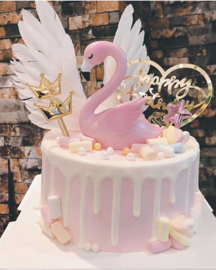 如何做出好看的生日蛋糕,做一个完整的生日蛋糕全过程