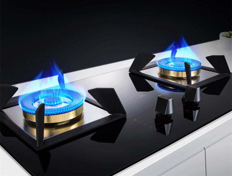 女人的一生都给了柴米油盐,女人一生都在厨房中奔波