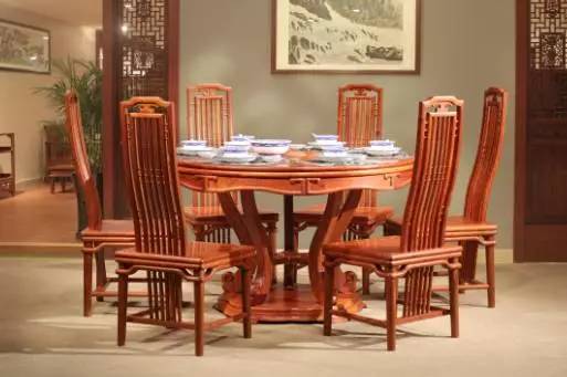 红木餐桌如何选专家来支招,市面上常见的红木餐桌有哪些