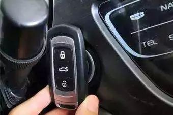 车钥匙没电了怎么办快速启动,车钥匙没电了怎么办