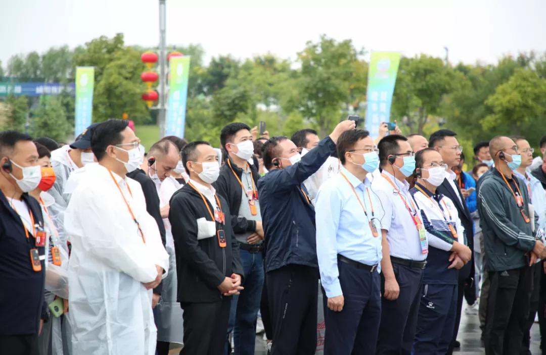 来咧！十四运的他们今天都来高新咧！