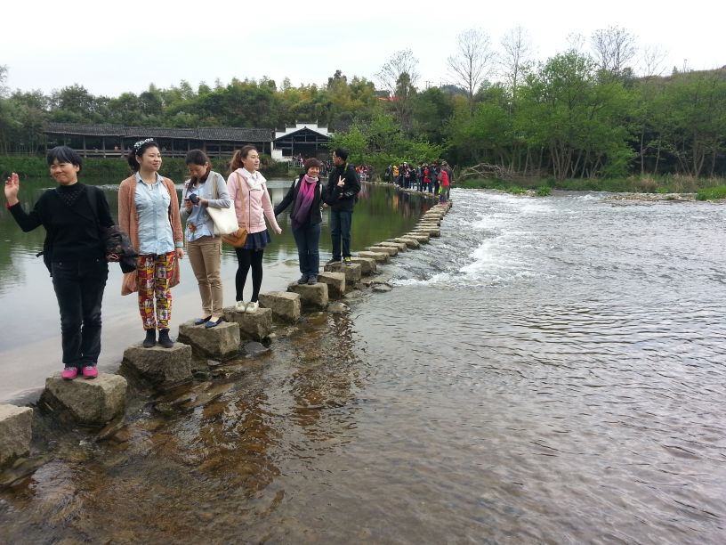 被誉为中国最美的古村落,徽州婺源风光