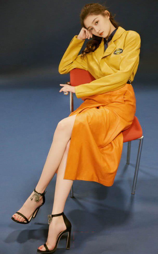 关晓彤九头身完整视频,关晓彤九头身写真