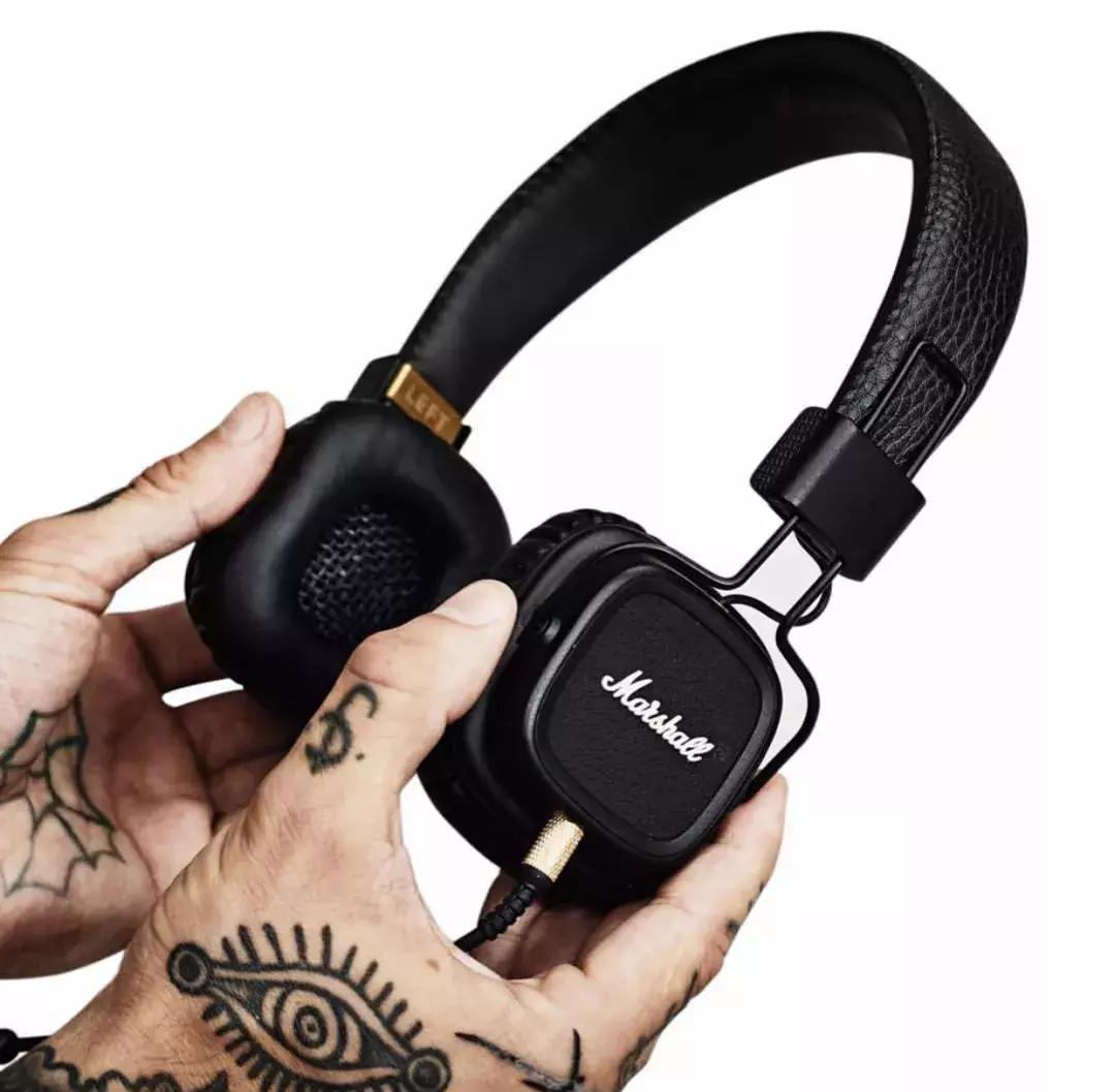 圣诞节怎么哄女友开心,圣诞节跟女友怎么过才开心