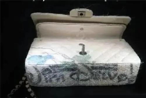 棣欏鍎跨尓鐨汗韬寘浠锋牸,棣欏鍎跨汗韬尓鍖呭灏戦挶