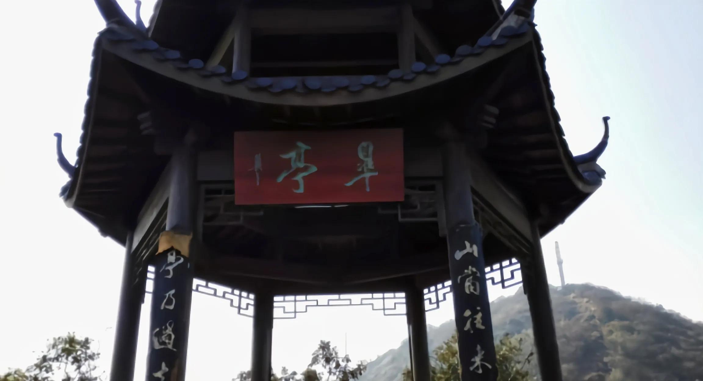 杭州最古老山峰，海拔仅有351米，景色却不输天目山