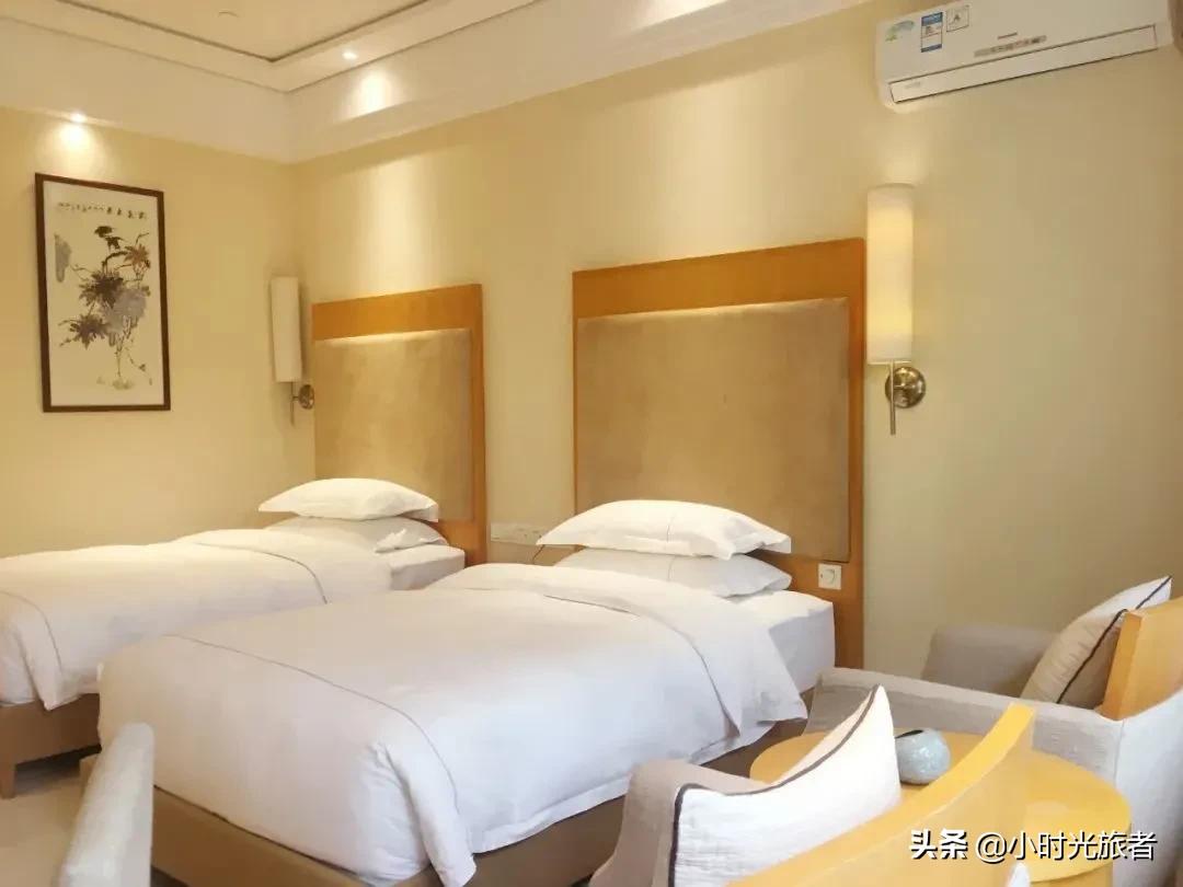 惠州又一避世乌托邦，泡“岭南第一汤”，瀑布无边泳池，如诗如画